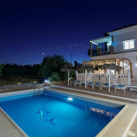 Blanca Malaga - Private - Heated Pool Villa